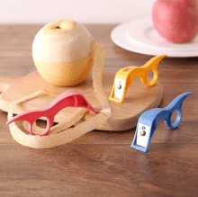 Load image into Gallery viewer, The best fruit peeler